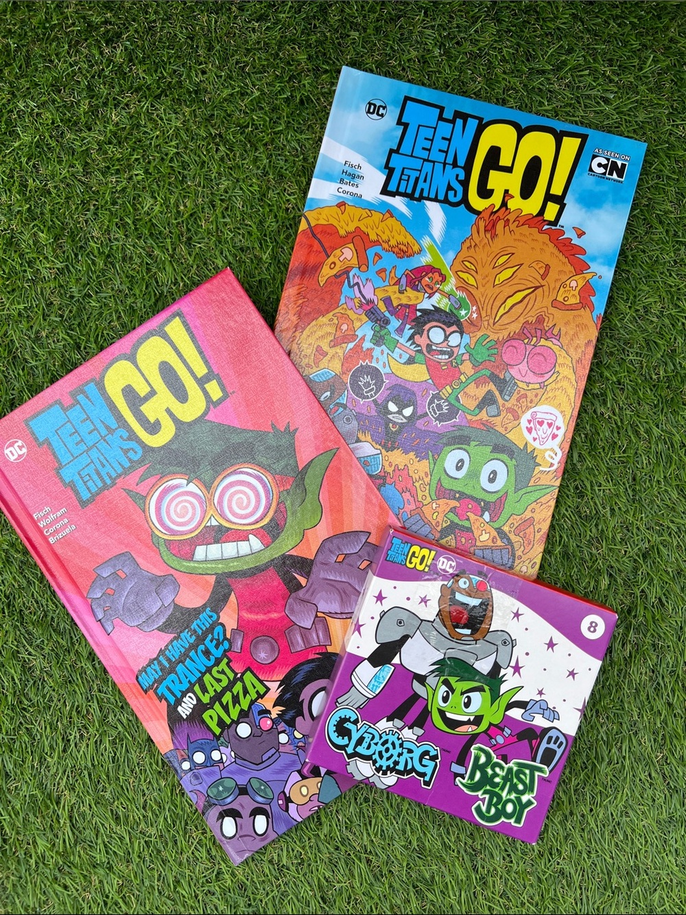TEEN TITANS GO! Lot of 2 Hardcover books & McDonalds poster!! 2018 RETRO comic